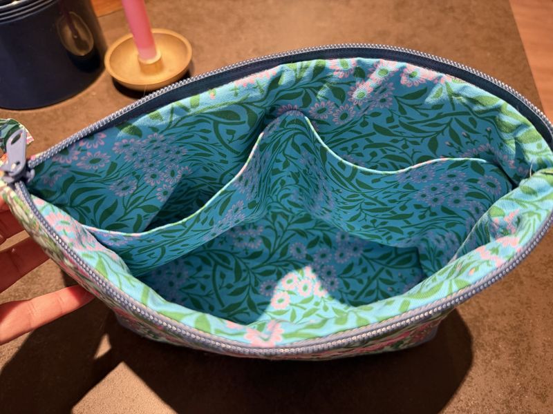 William Morris og Kaffe Fasett  - små blomster