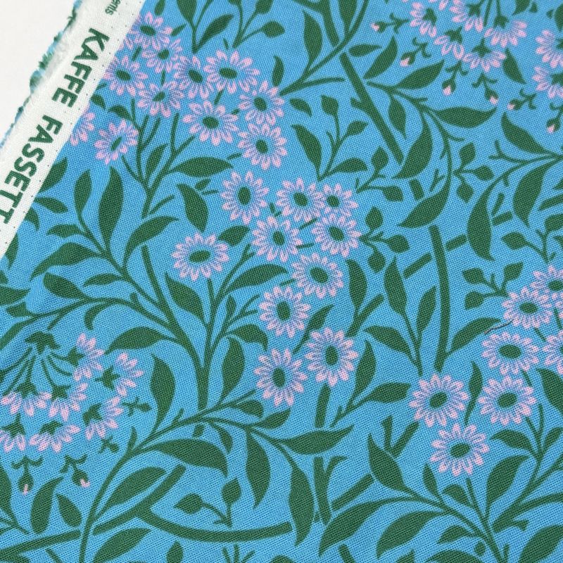 William Morris og Kaffe Fasett  - små blomster