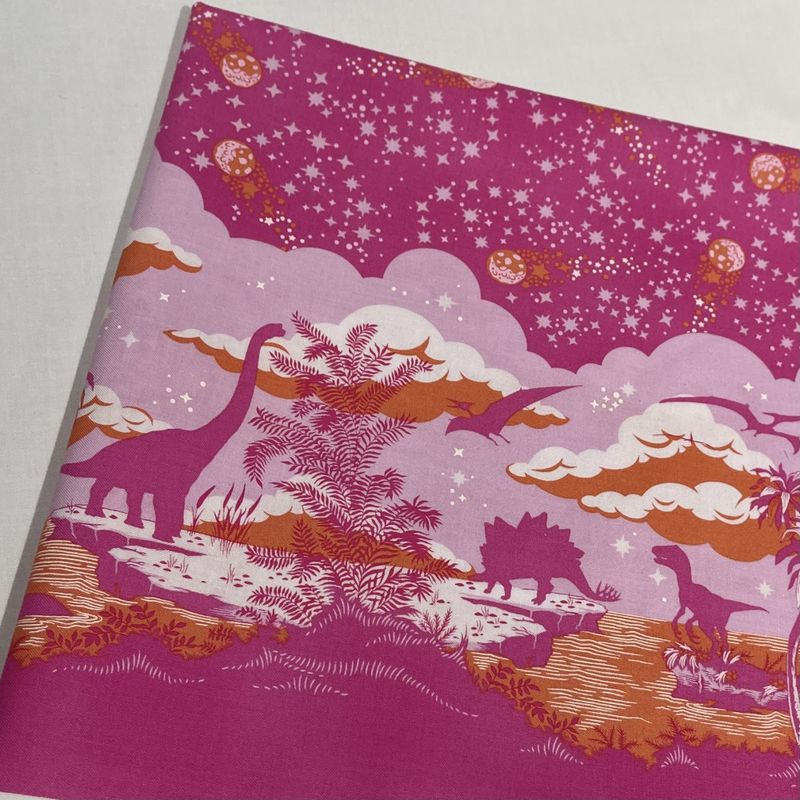 Tula Pink. - Roar Meteor Showers - Blush - 1m