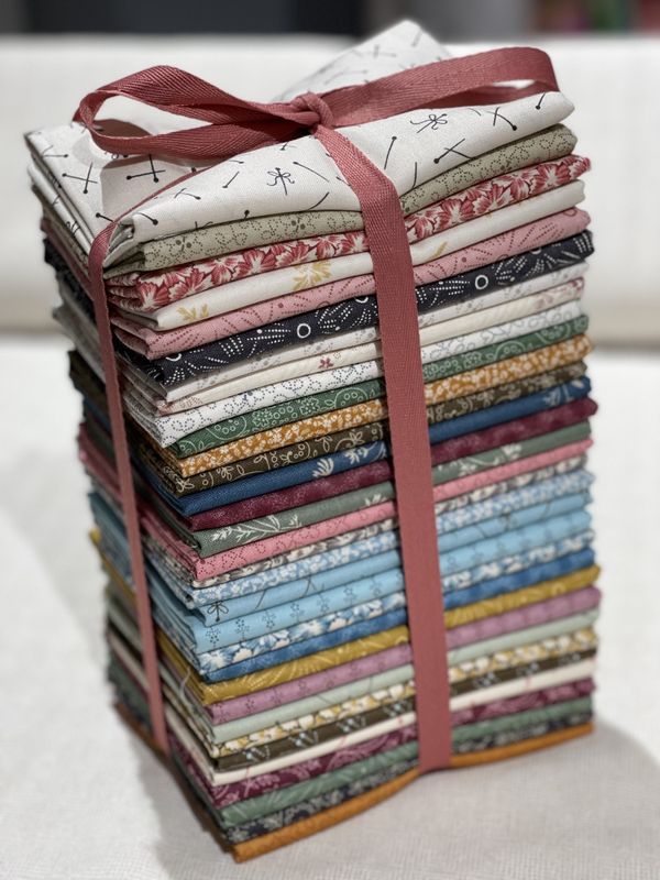 Laundry Basket Quilt  - Sewing basket - Stoffpakke 32 stk x 30cm